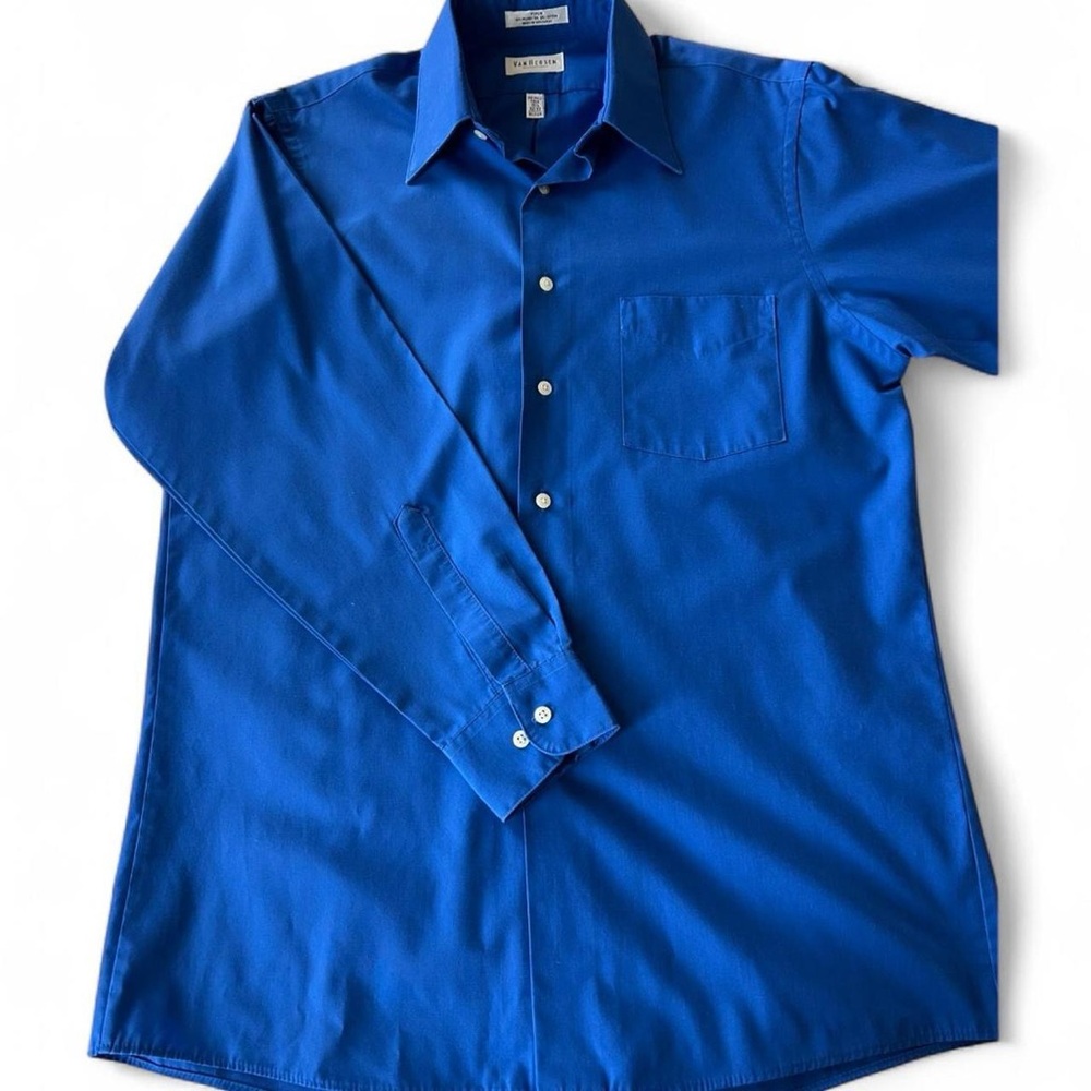 Blue Van Heusen wrinkle free shirt